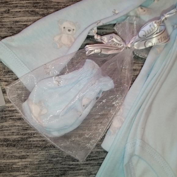 🆕Quiltex | "The Snuggle is Real" 6 Pc. Baby Boys Blue Layette Set Size 6-9 mos. - Picture 8 of 15